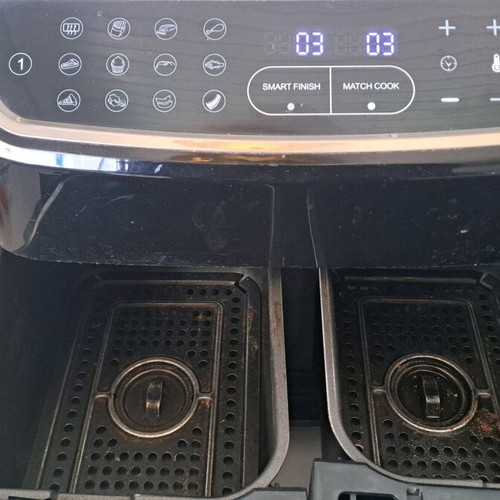 Air Fryer used 9L with dual baskets and 2600 W