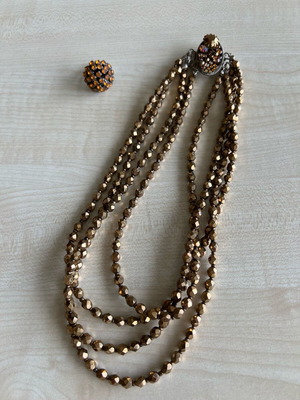 Necklace with stones and ring used