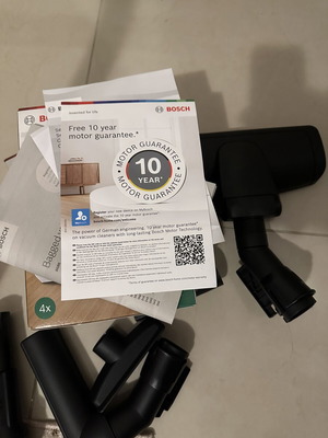 Bosch Pro Animal Serie 6 BGL6PET3 vacuum cleaner like new with bags
