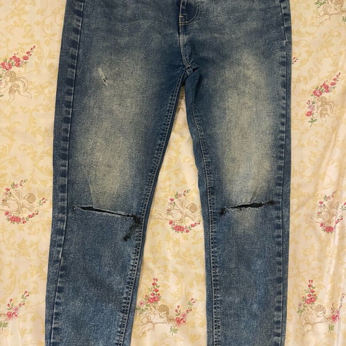 Jean with rips elastic like new, size L