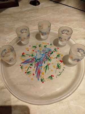 Lumidis collectible plate with 5 shot glasses like new
