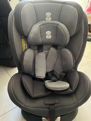 Παιδικό κάθισμα αυτοκινήτου σαν καινούργιο με σύστημα isofix και ρυθμιζόμενο προσκέφαλο