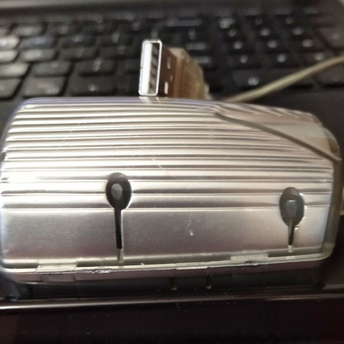 USB hub 4-port pack with USB stick used