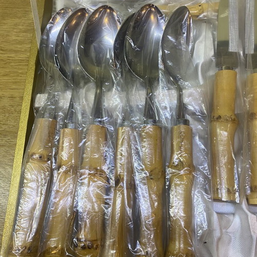 Collectible bamboo and stainless steel cutlery set 24 pieces