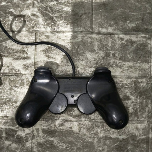 Sony PlayStation PS1 τσιπαρισμένο σαν καινούργιο με χειριστήριο και καλώδια