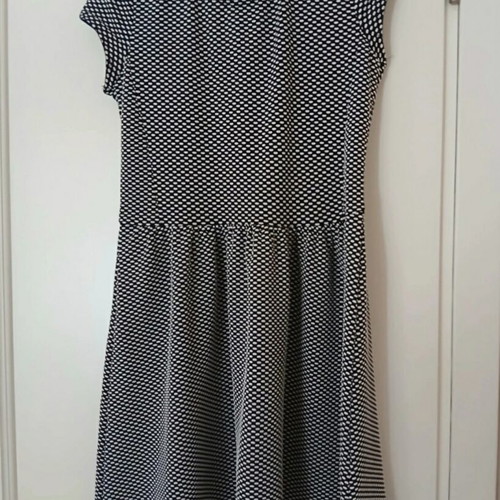 Stradivarius women's dress like new, black and white, size L