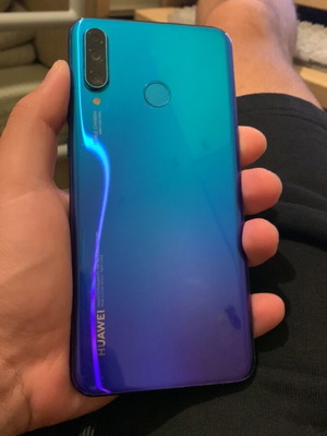Huawei P30 Lite για ανταλλακτικά ή επισκευή, χρειάζεται οθόνη, 128GB