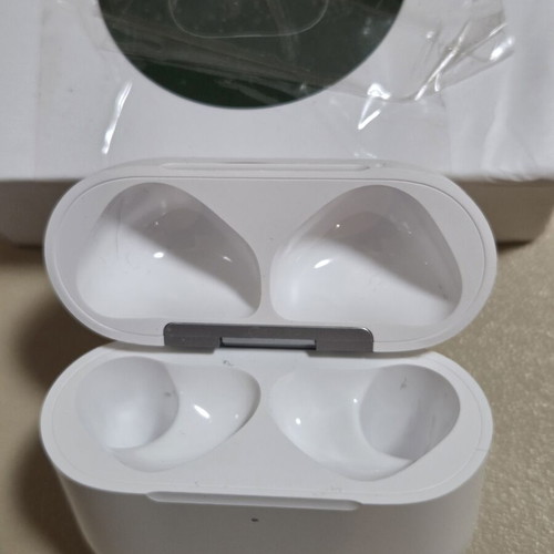 Wireless Charging Case compatible with AirPods 4 new