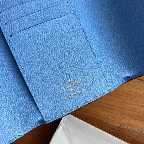 Louis Vuitton wallet like new, blue