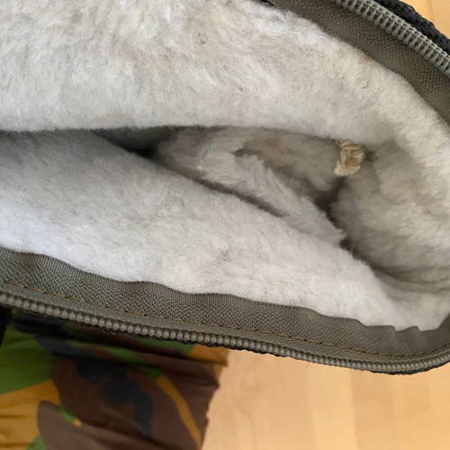Durable gun carrying case with fur lining