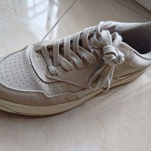 Pull & Bear beige sneakers size 42 like new