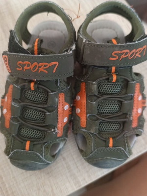 Boys' sandals size 26 used, good condition