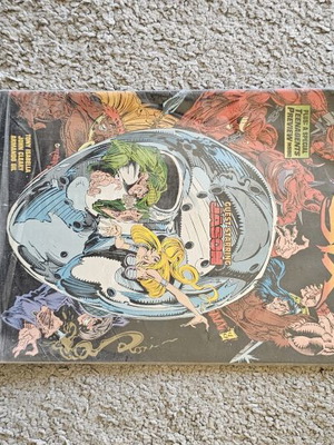 Satan's Six #4 comic book like new with trading cards