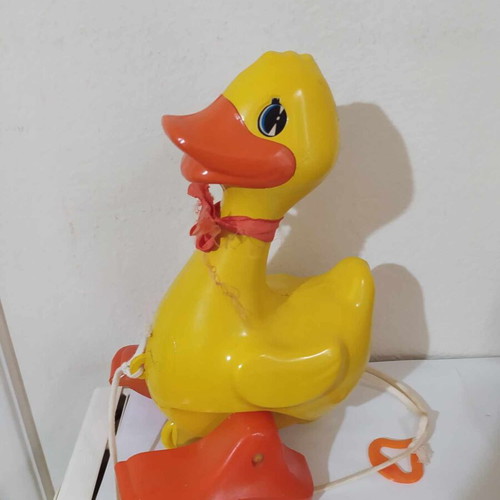 Theia Ntaizi pull-along duck used, vintage Primo toy with box