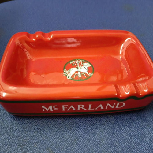 Mc Farland promotional ashtray like new, 12cm x 18cm