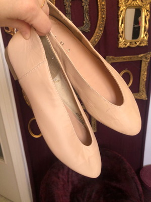 Zara leather ballerinas like new, beige size 36