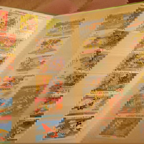 Συλλογή ασυνήθιστων γραμματοσήμων με ήρωες Walt Disney σαν καινούργια