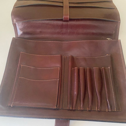 Leather briefcase like new brown
