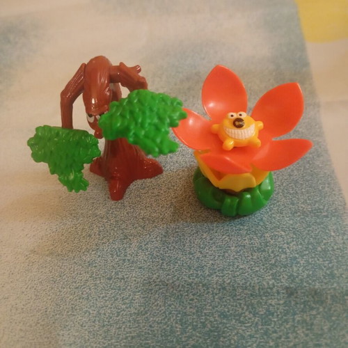 Kinder Magemeno Kastro figures used set