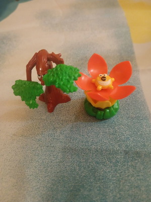 Kinder Magemeno Kastro figures used set
