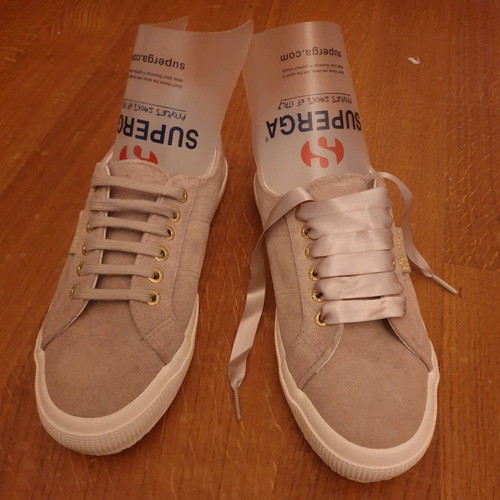 Superga beige suede sneakers new, size 39, with laces and ribbons