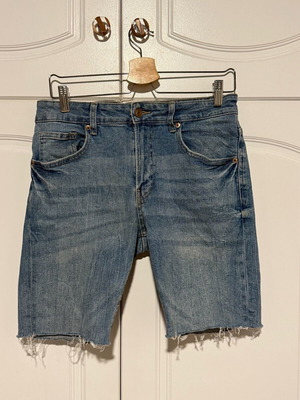 Τζιν βερμούδα ανδρική Bershka, μέγεθος EU 40, σαν καινούργια, μπλε