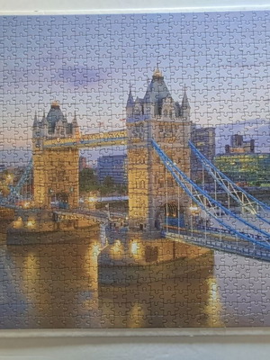 London Bridge puzzle 1000 pieces like new