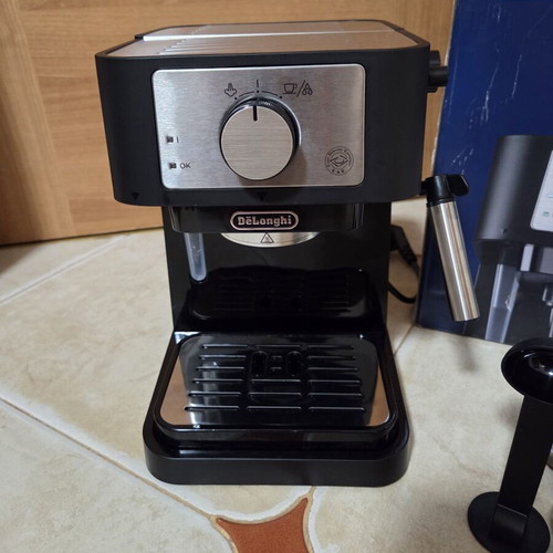 De'Longhi Stilosa EC260.BK Espresso Machine New, 15 Bar Pressure, 1100W