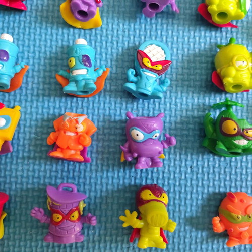 Super Zings figures like new