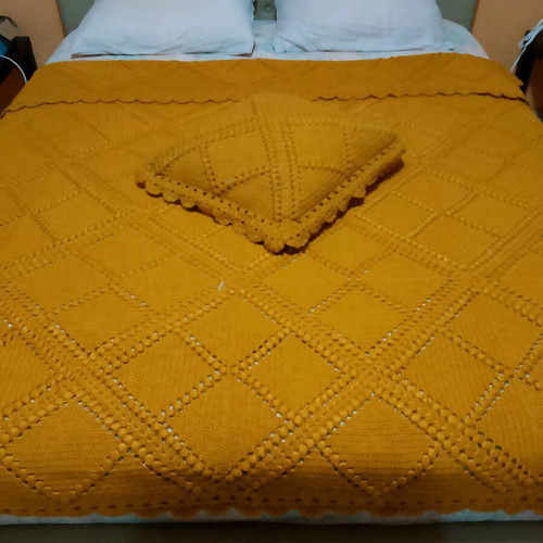 Knitted handmade blanket like new for double bed with pillow