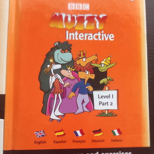 Muzzy language learning books used, pack of 5 books with DVDs