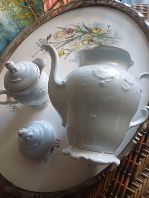 Teapot 0.25 height with sugar bowl and creamer made in Poland like new