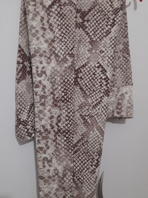 Actius Capri Pants and Jacket Set with Snake Pattern, New