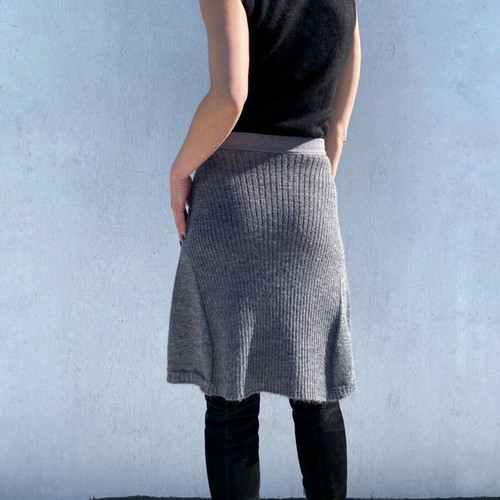 Stefanel knitted skirt like new, gray, size S