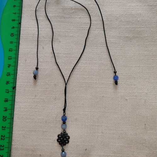 Necklace with adjustable length, like new