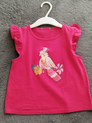 Παιδικό βαμβακερό μπλουζάκι United Colors of Benetton σαν καινούργιο, ροζ, 4-5 ετών