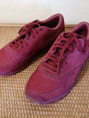 Reebok women's sneakers like new, red, size 37.5