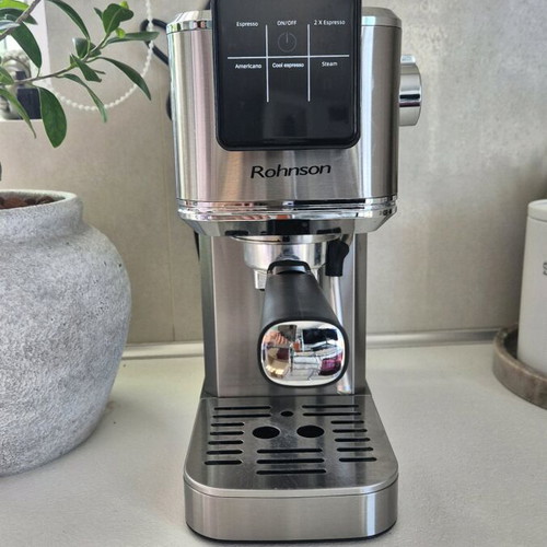 Rohnson Coffee Maker like new, hot & cold espresso and cappuccino machine