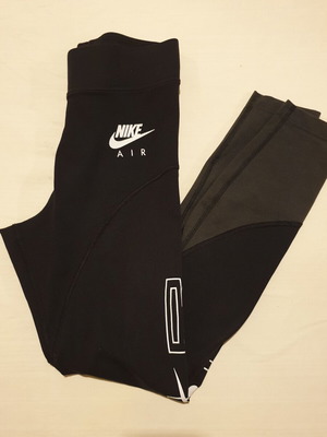 Nike women's sports leggings like new, black, size S
