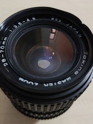 Tokina Master Zoom 28-70mm f3.5-4.5 manual focus lens