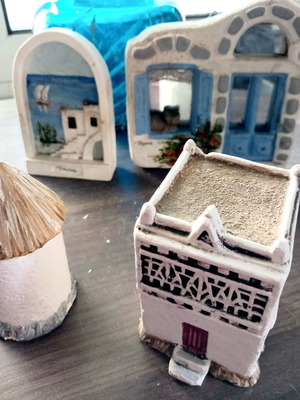 Island handmade decorative items used