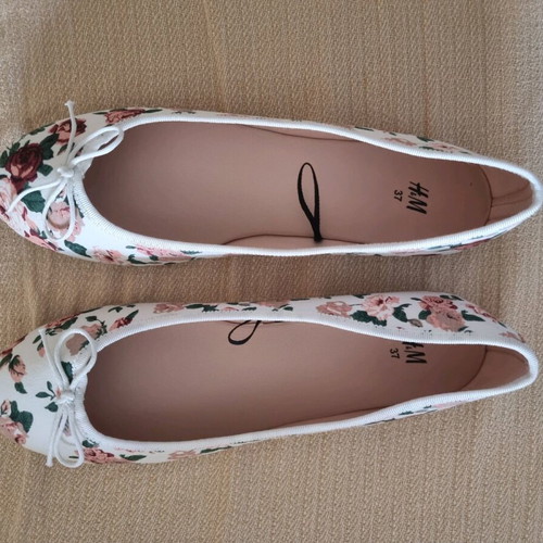 H&M ballerinas new, size 37, floral design