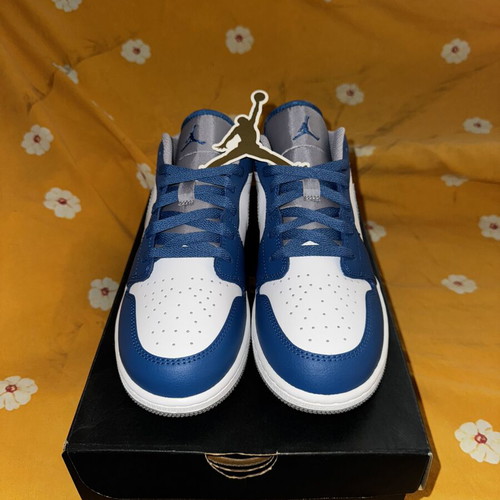Jordan 1 Low sneakers new, size 40, blue