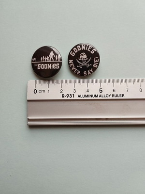 Goonies pins set of 2 new 25mm
