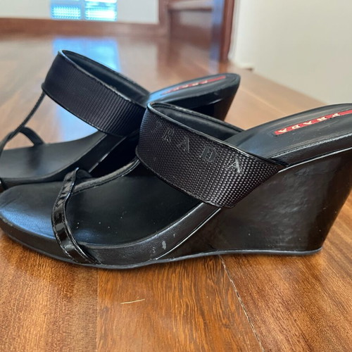 Prada black sandal like new, size 37