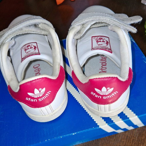 Stan Smith Adidas kids shoes size 27 like new, white and pink