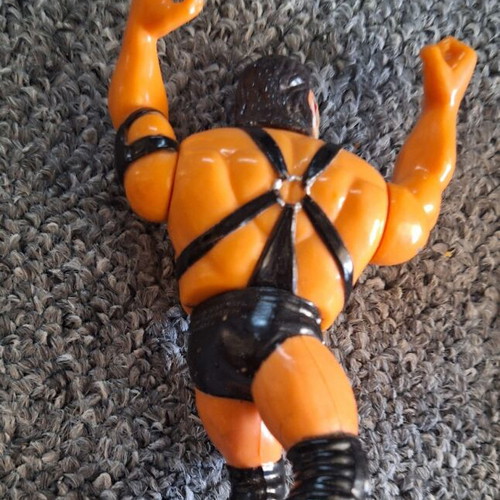 WWF wrestling giants used, pack of 2