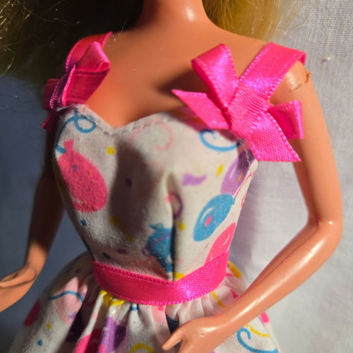 Birthday Party 1997 Barbie dress like new - 28,00 - Vendora.cy Birthday Party 1997 Barbie dress like new - 28,00 - Vendora.cy