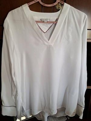 Tommy Hilfiger women's long sleeve blouse like new, white size M