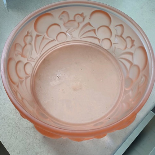 Vintage glass fruit bowl with embossed designs, like new
